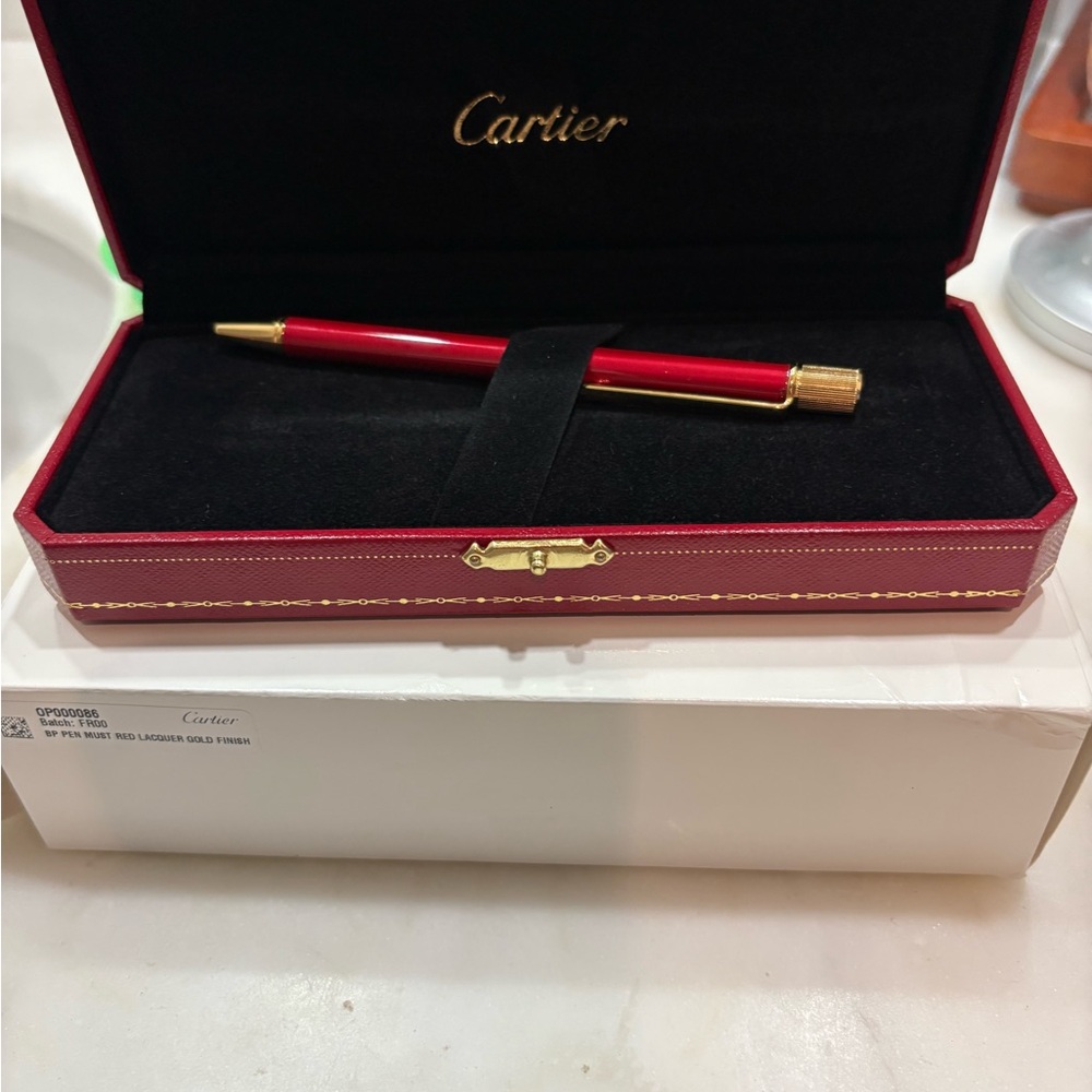 Cartier authentic Ballpoint Pen must II Red Lacquer Gold Finish . Brand new.